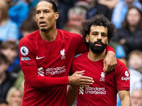 La propuesta del Liverpool a Van Dijk que lo diferencia de Salah a siete meses de terminar su contrato