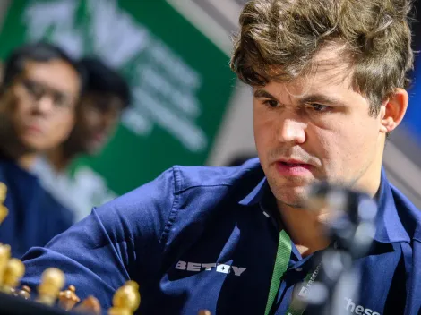 Inédito final en el Mundial de Ajedrez: Magnus Carlsen pidió el empate, se lo aceptaron y compartió el campeonato de Blitz