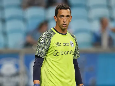 Gremio quiere reemplazar a Agustín Marchesín con Cambeses