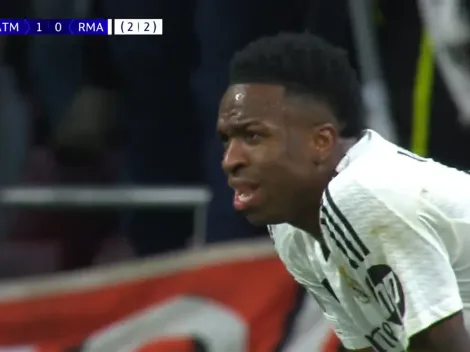 La tiró a las nubes: el penal errado por Vinicius Junior