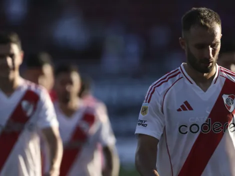 Un referente de River fue destruido por los hinchas tras el empate ante Sarmiento: “Lo soplás y se cae”