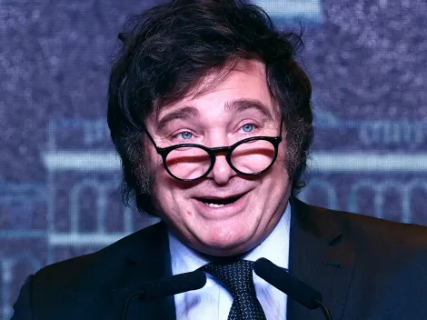 Milei: "No me puedo sentir identificado con Scaloni"