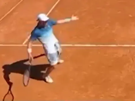 Enojo y gestos obscenos en España: descalificaron a un tenista ruso por agredir al juez del partido