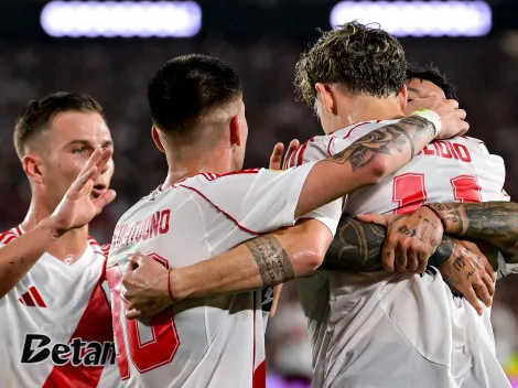 River goleó a Vélez bajo un diluvio y se enfrentará con Barracas Central en los Playoffs