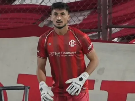 El arquero de Barracas denunció que los alcanzapelotas de Huracán le robaron pertenencias