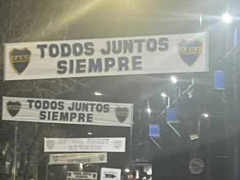 Seis banderas con la misma frase: así amaneció La Bombonera antes del partido entre Boca e Independiente
