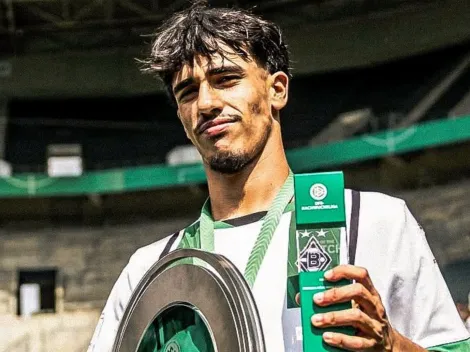 Es alemán, metió un doblete para ganar la Bundesliga y fue citado por Placente a la Sub 17