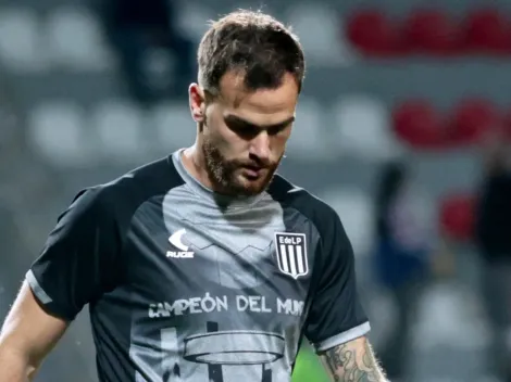 Los hinchas de River liquidaron a González Pirez tras su error en Estudiantes: “Verón se comió el cuento”