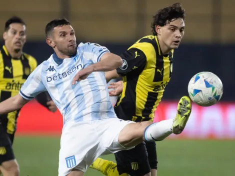 Racing se lo dio vuelta a Peñarol y avanzó en la Copa Libertadores