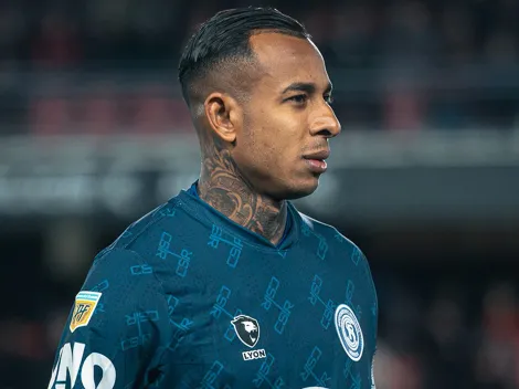 La llamativa respuesta que dio Sebastián Villa al tener que elegir entre Messi y Maradona en pleno partido: “El mejor”