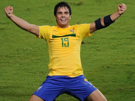 Fue campeón del Mundial sub 20 como figura, ganó una Libertadores y hoy juega en un equipo en el medio del Amazonas