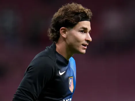 Las 4 alternativas que baraja Barcelona ante la dificultad de contratar a Julián Álvarez