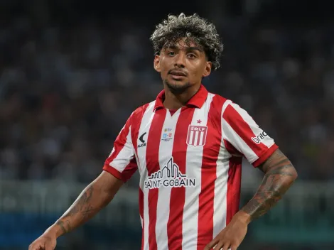 Foster Gilett define el futuro de Cristian Medina: se aleja de Estudiantes al ser seguido por Leicester City