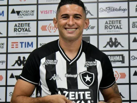 Danilo Barcelos reencontra Valentim e revela detalhes de estreia pelo Botafogo