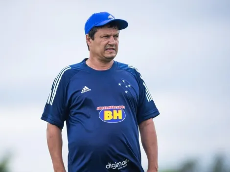 Empresário cogita tirar atacante do Cruzeiro após decisão de Adilson Batista