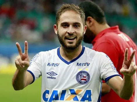Após acertar com Régis, Cruzeiro segue no mercado em busca de reforços