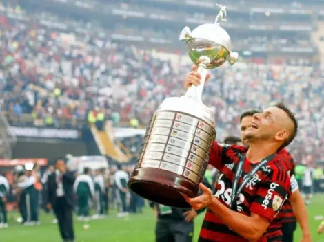 Rafinha se declara à Nação: "A torcida do Flamengo é muito diferente"