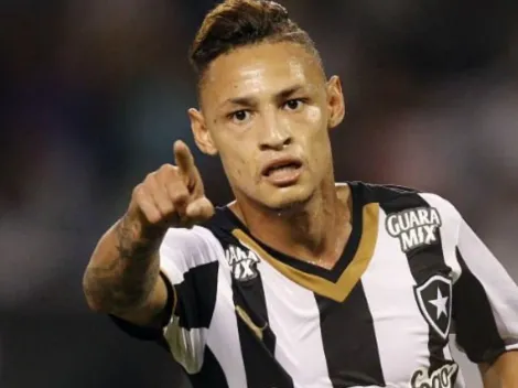 Neílton não esconde sondagens para retornar ao Botafogo