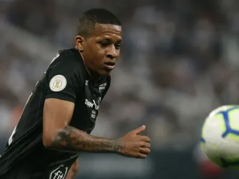 Botafogo se posiciona e define futuro de Bochecha