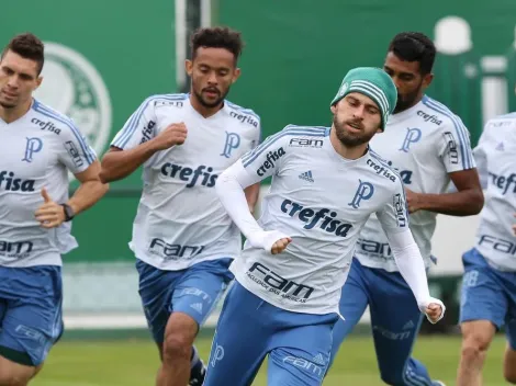 Mauro Naves cobra postura tática de meia do Palmeiras