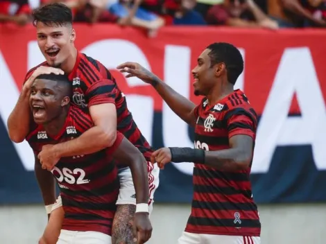 Athletico-PR mira contratação de reserva de luxo do Flamengo