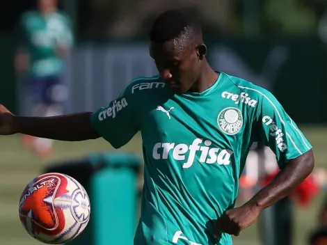 Palmeiras encaminha as saídas de Angulo e Wesley