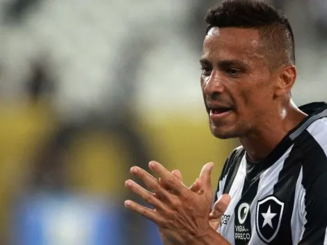 Botafogo busca rescisão de contrato com Cícero e mais 1