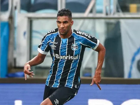 Renato muda esquema do Grêmio e Isaque pode acabar sacado