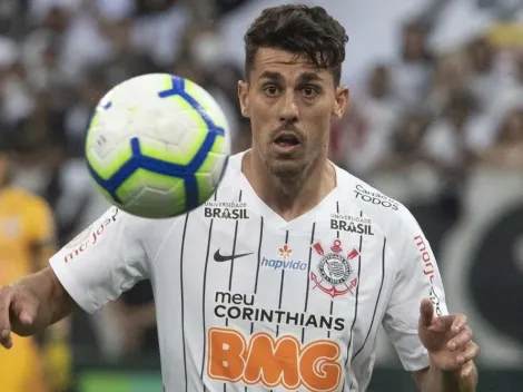 Avelar sai lesionado e Corinthians pode ficar sem zagueiro no banco de reservas