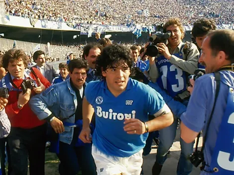 Prefeito de Nápoles anuncia que estádio do Napoli terá o nome de Maradona