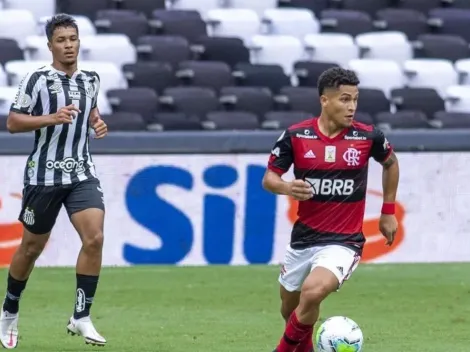 Gomes aponta dicas de Rogério Ceni durante os jogos