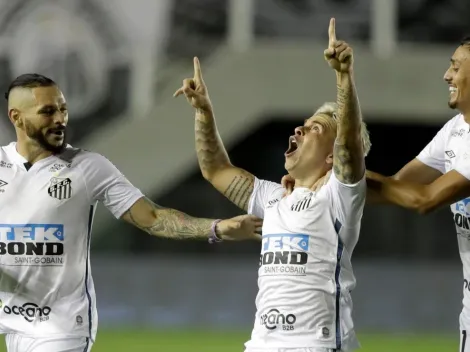 Santos vence o Boca Juniors na Vila Belmiro e a internet não perdoa