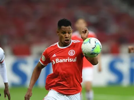 Abel acena com Jussa improvisado na zaga contra o Flamengo
