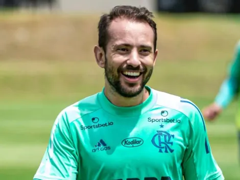Landim topa pagar até R$ 1,3 milhões e Everton Ribeiro é o 1ª da lista no Fla