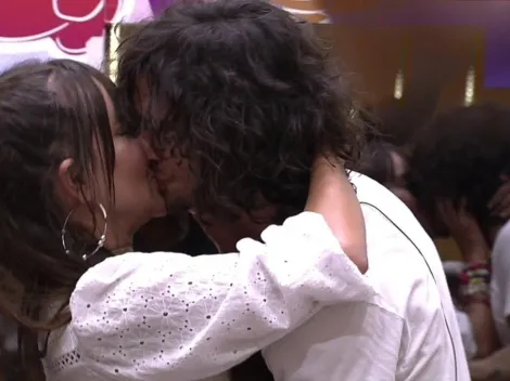 BBB 21: Thaís ganha beijo de Fiuk e web lamenta: 'Fica rodeando para ganhar um mísero selinho'