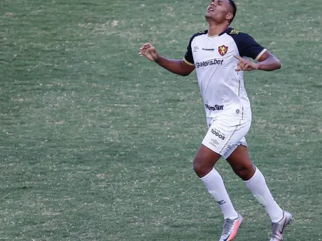 Visado, Mikael vira tema no Sport