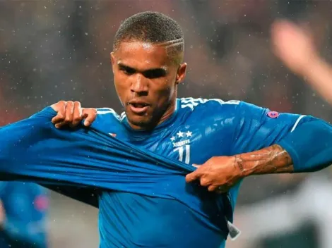 Palmeiras 'se intromete' e pode dar chapéu no Grêmio para contratar Douglas Costa