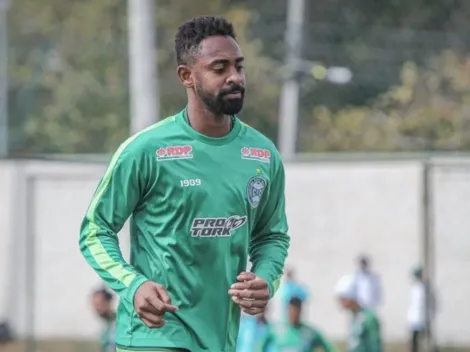 Wellington Carvalho deve trocar de clube na Série B para defender o CRB