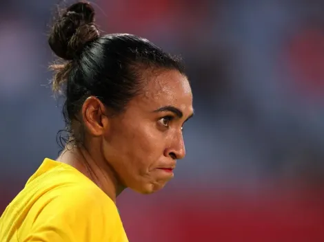 Marta se emociona cantando "não deixe o samba morrer" após eliminação do Brasil nas Olimpíadas
