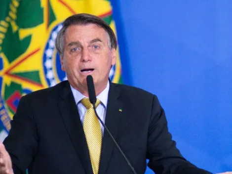 Médica revela que entregou para o presidente Jair Bolsonaro documento com mais de 240 assinaturas que classifica vacinas contra Covid-19 como 'produtos experimentais'
