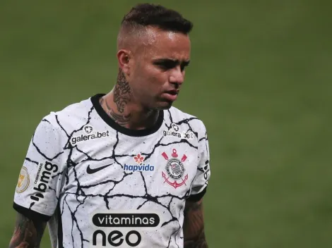 Luan 'some' no Corinthians e Fiel detona Sylvinho