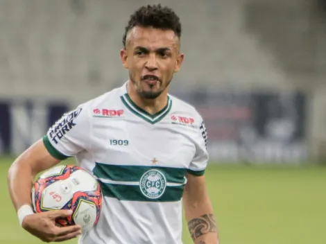 Rafinha ganha chance entre os titulares e abre ‘temporada’ de disputa por vaga no meio-campo do Coxa