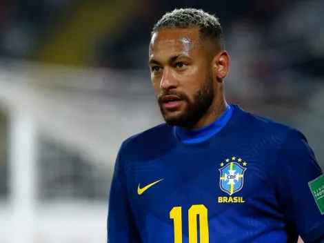 Neymar posta foto em camisa e ironiza críticas sobre o seu peso