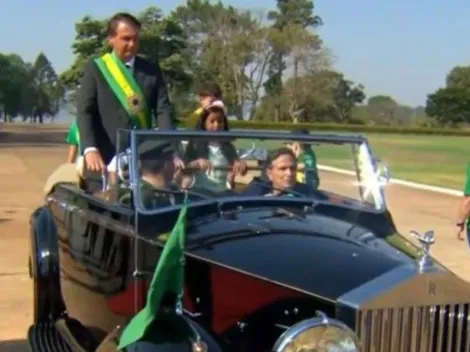Nelson Piquet dirige Rolls-Royce presidencial em cerimônia pró-Bolsonaro