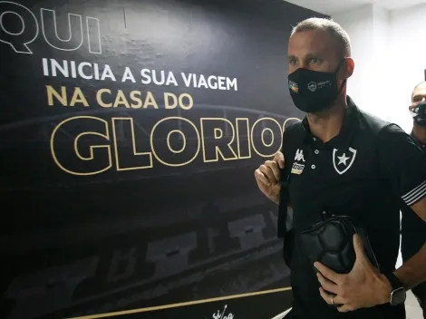 Capitão do Botafogo lamenta derrota e decreta: 'Ganhar em casa é obrigação'