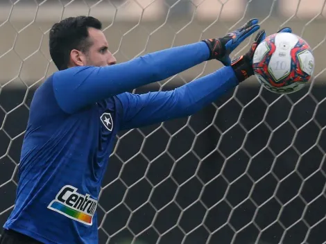 Parado há mais de um ano, goleiro do Botafogo está próximo de retornar