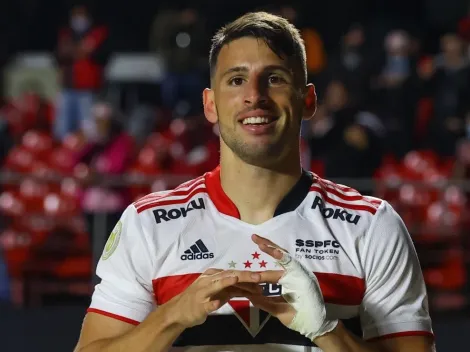 Calleri 'dedura' bastidores com Rogério Ceni no São Paulo