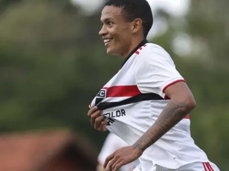 Após brilho com o São Paulo na semifinal do sub-20, Caio revela contato com Ceni