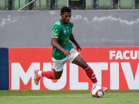 Atacante do Cruzeiro curte provocação de torcida do Atlético-MG e deixa cruzeirenses indignados