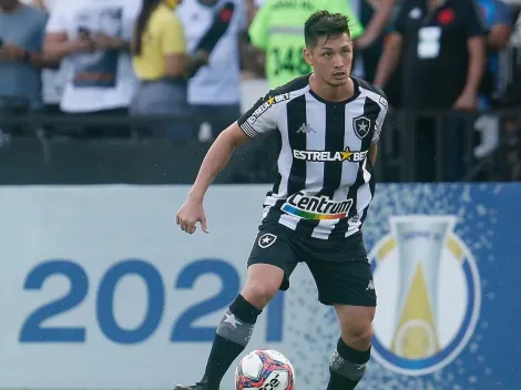 Eleito o craque da partida, Oyama exalta a união no Botafogo: 'Não tem vaidade'